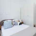 One Bedroom Apartment - Dietla 68 Street
