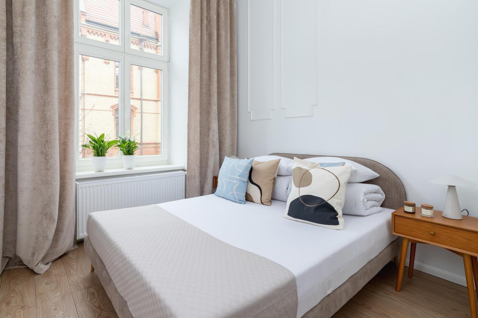 One Bedroom - Dietla 68 Street